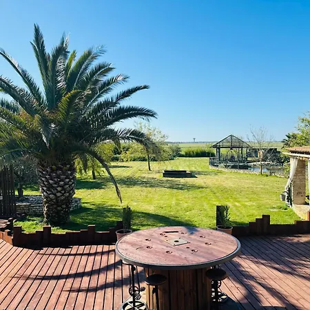 Вилла La Hulotte *